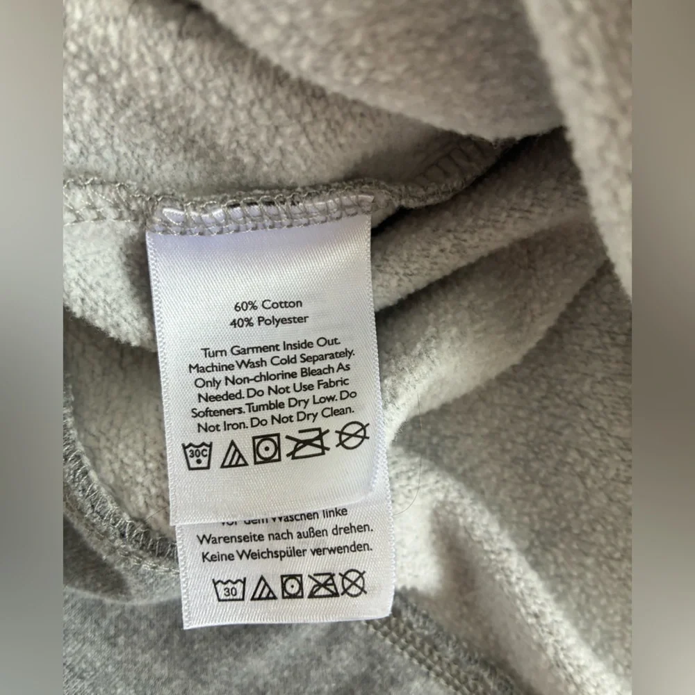 Eddie Bauer Gray Crewneck Sweatshirt with Retro Mountain Graphic - Picture 5 of 6